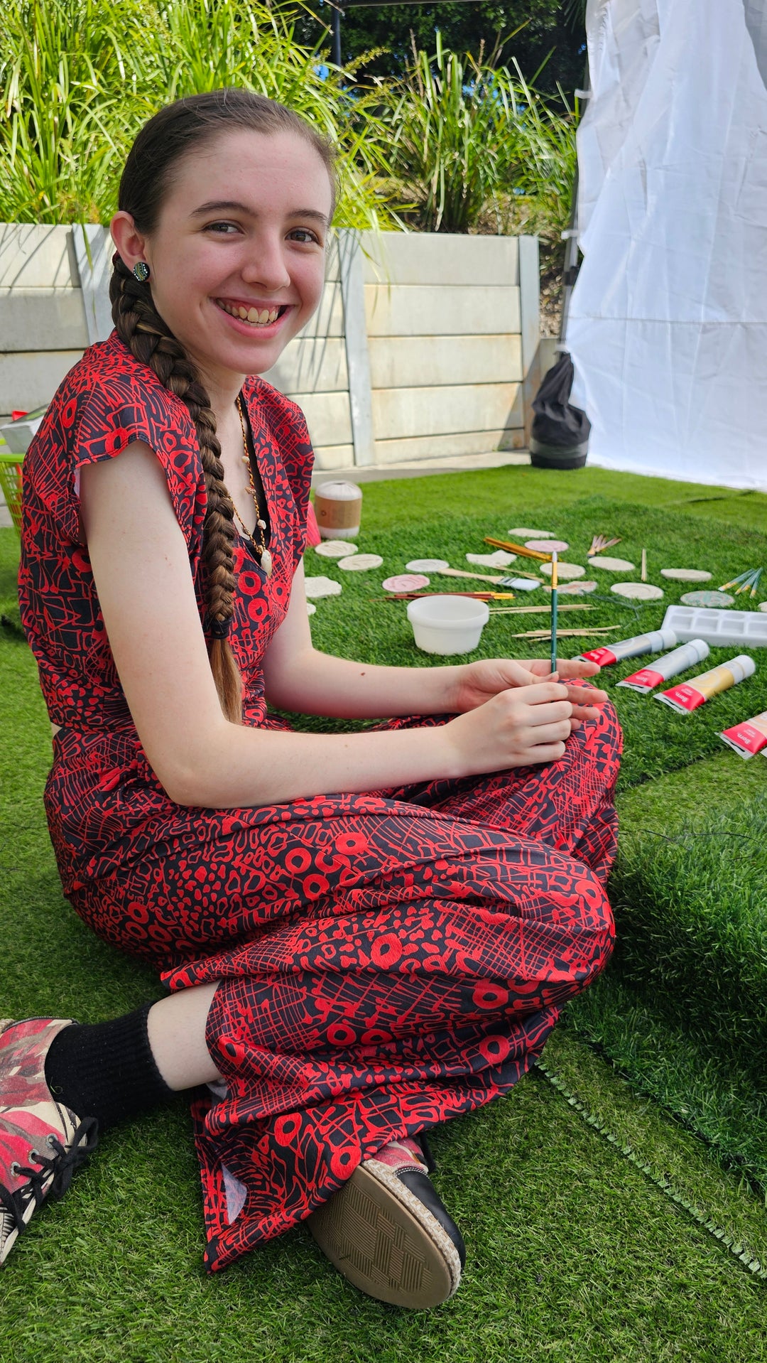 PAINT YOUR OWN XMAS DECORATION