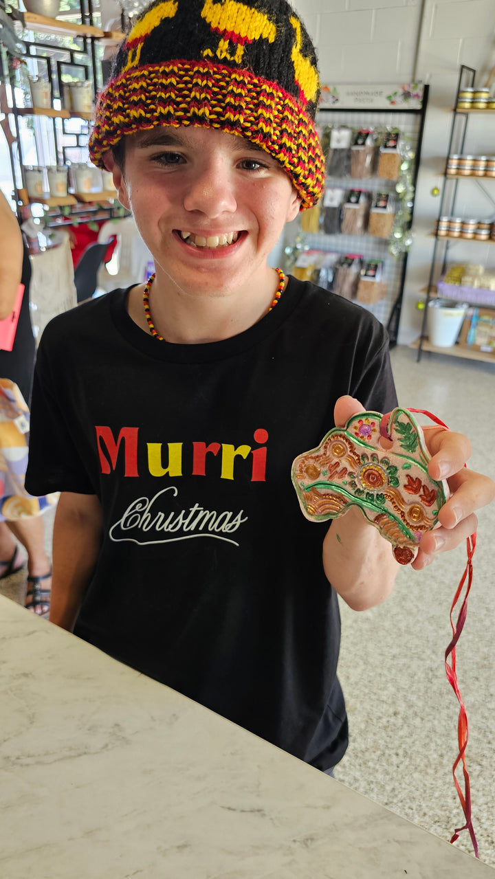 PAINT YOUR OWN XMAS DECORATION