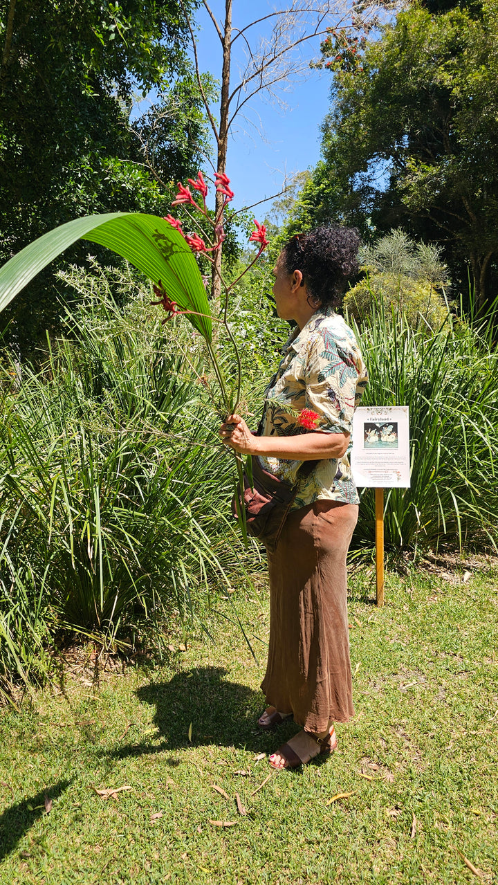 FLORAL FORAGE AND DESIGN WITH BLAK BOTANICS