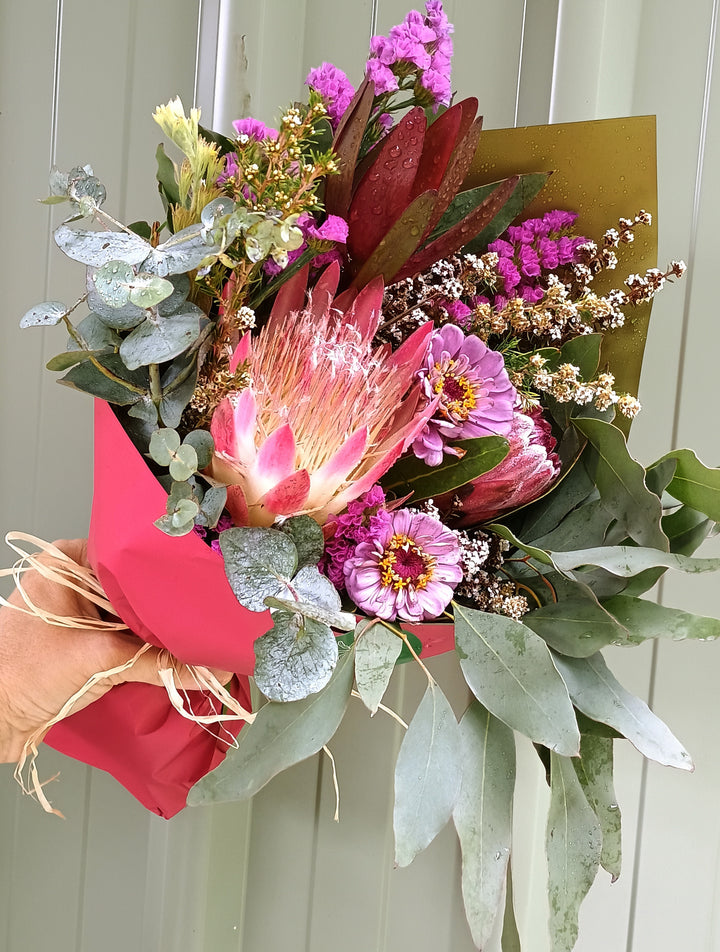 FLORAL FORAGE AND DESIGN WITH BLAK BOTANICS